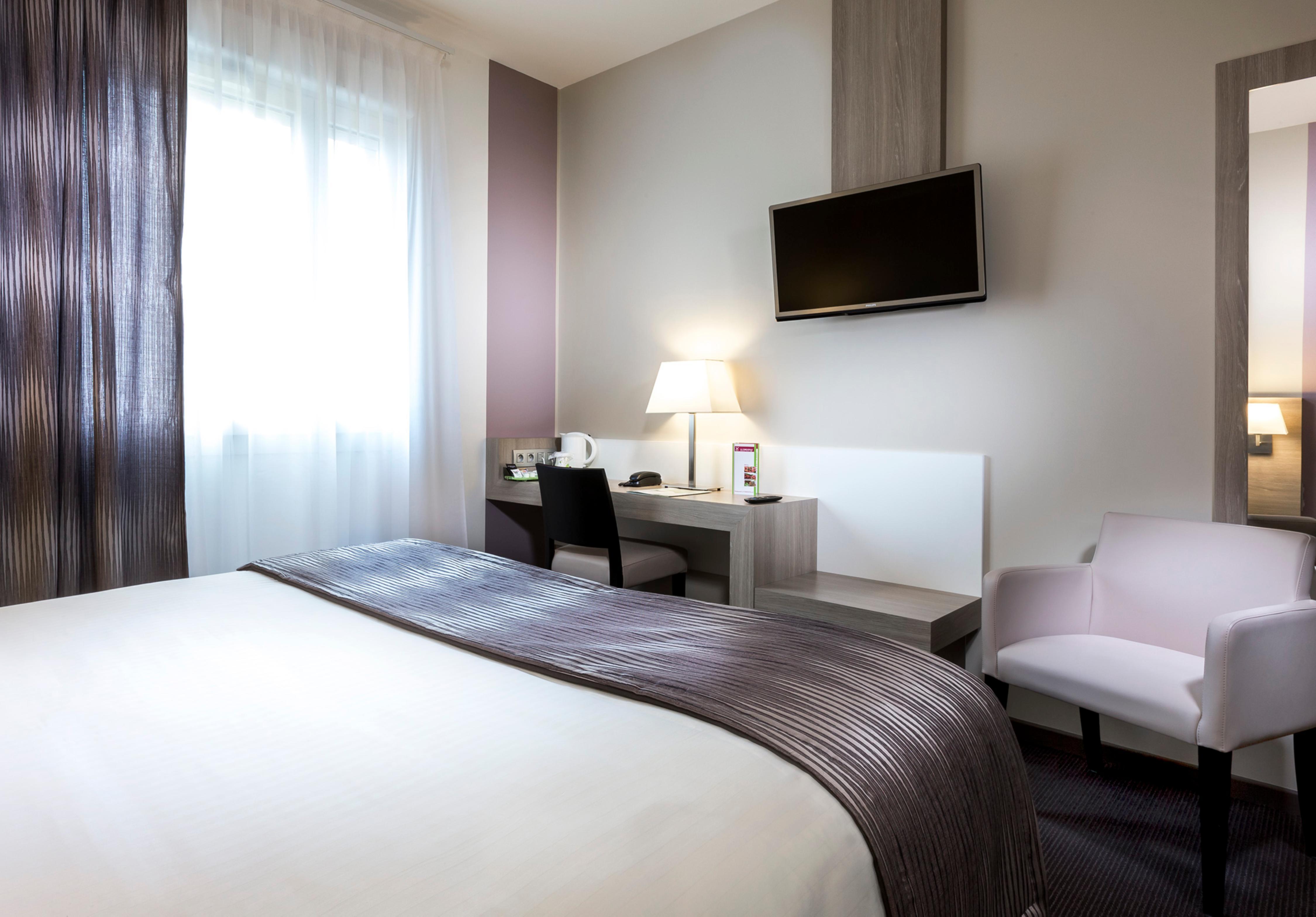 กัมปานีเล เมตซ์ นอร์ ตาลอง Hotel Talange ภายนอก รูปภาพ