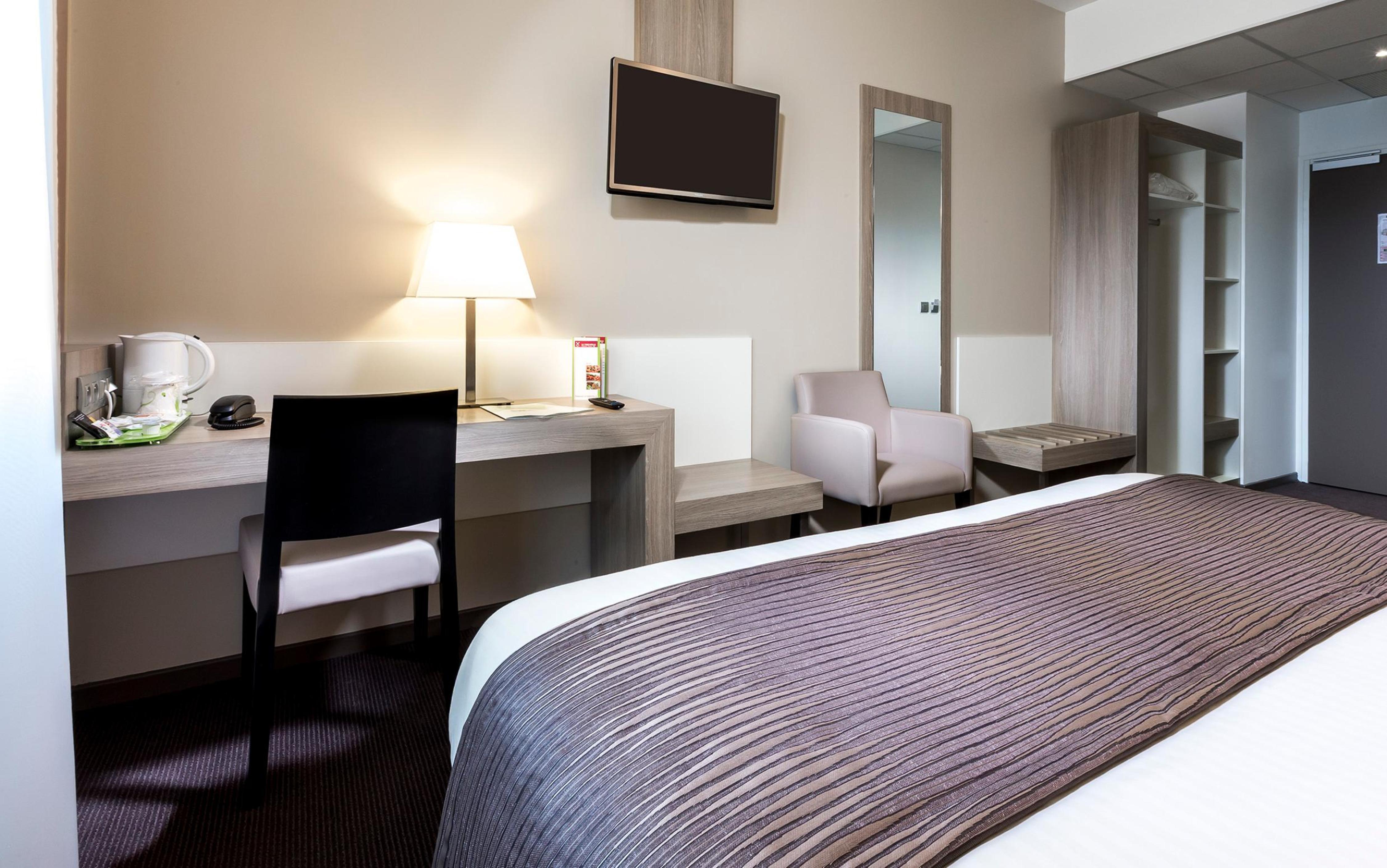 กัมปานีเล เมตซ์ นอร์ ตาลอง Hotel Talange ภายนอก รูปภาพ